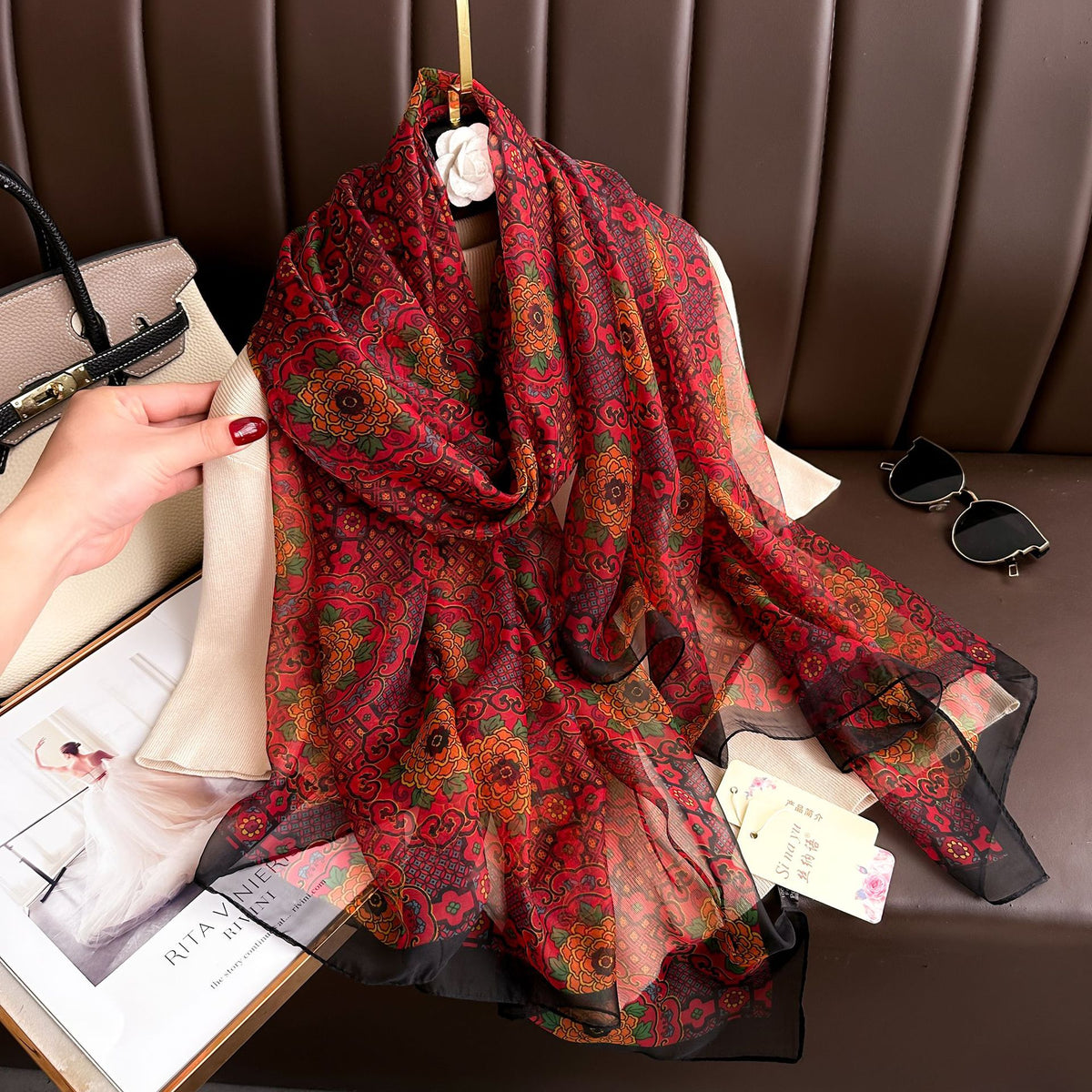 Seidenschal mit Druck und UV-Schutz – Bild 13 | LuxeStyle