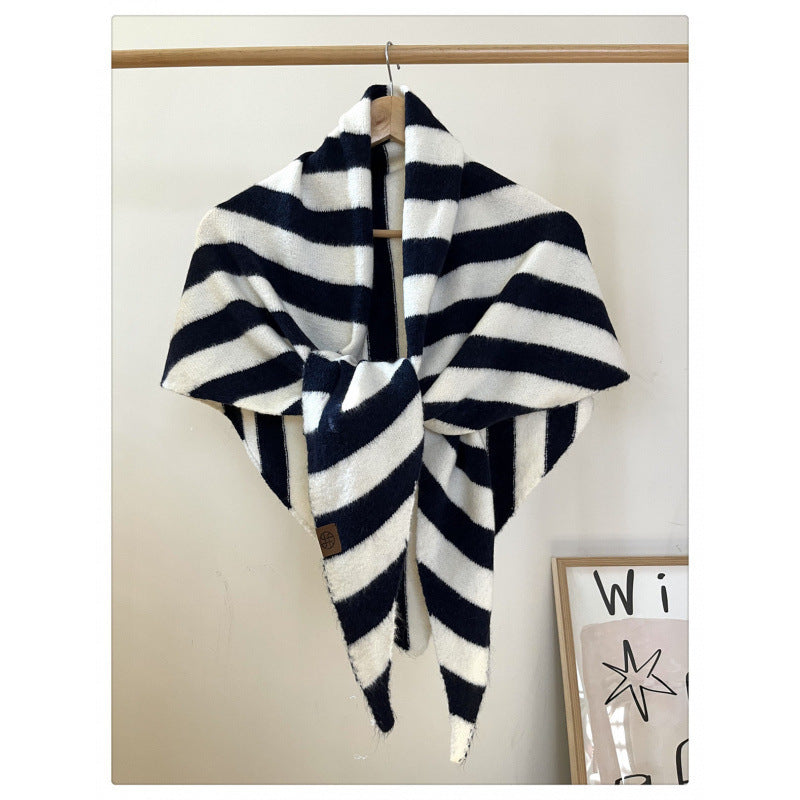 Schal aus 100 % Wolle – einfarbig – Bild 13 | LuxeStyle