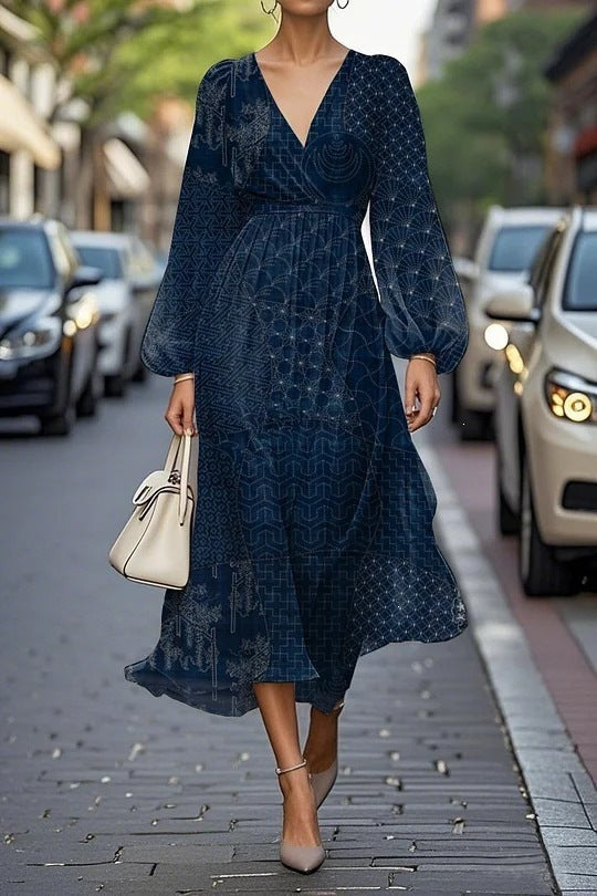 Bedrucktes Maxikleid mit Kapuze