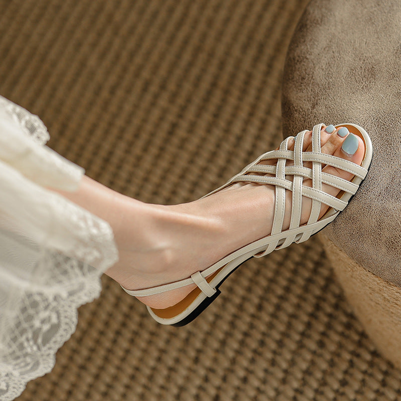 Retro-Sandalen mit niedrigem Absatz – Bild 11 | LuxeStyle