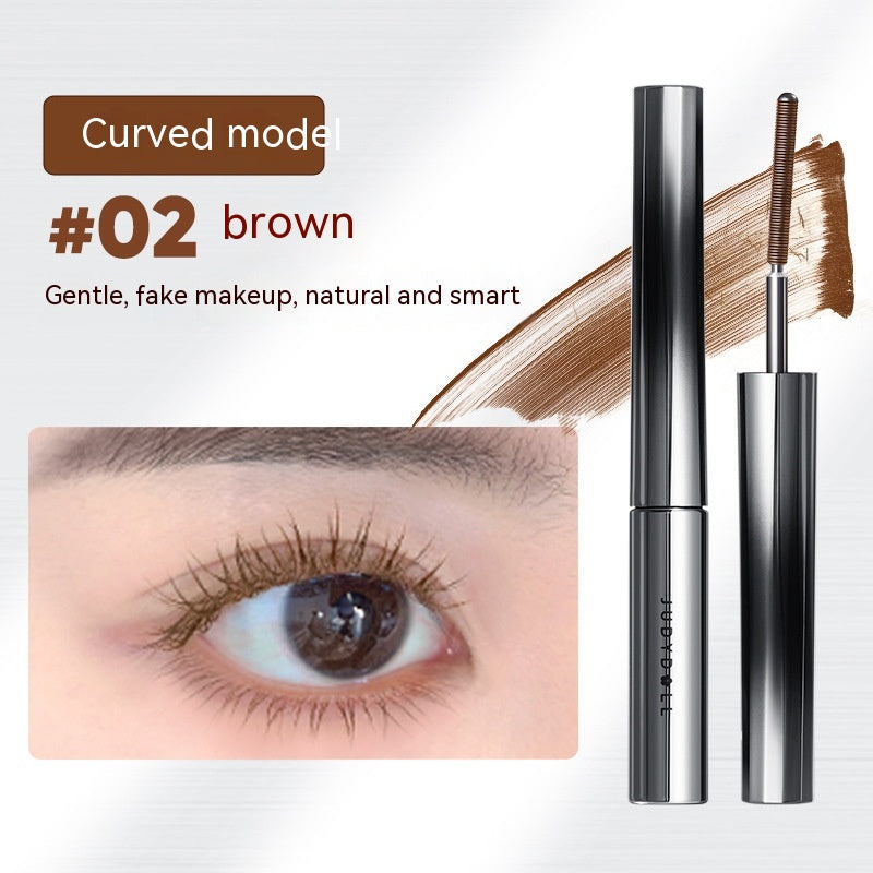 Mascara wasserfest mit Schwung-Effekt – Bild 6 | LuxeStyle