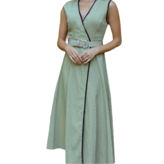 Maxikleid mit V-Ausschnitt und Gürtel – Bild 3 | LuxeStyle
