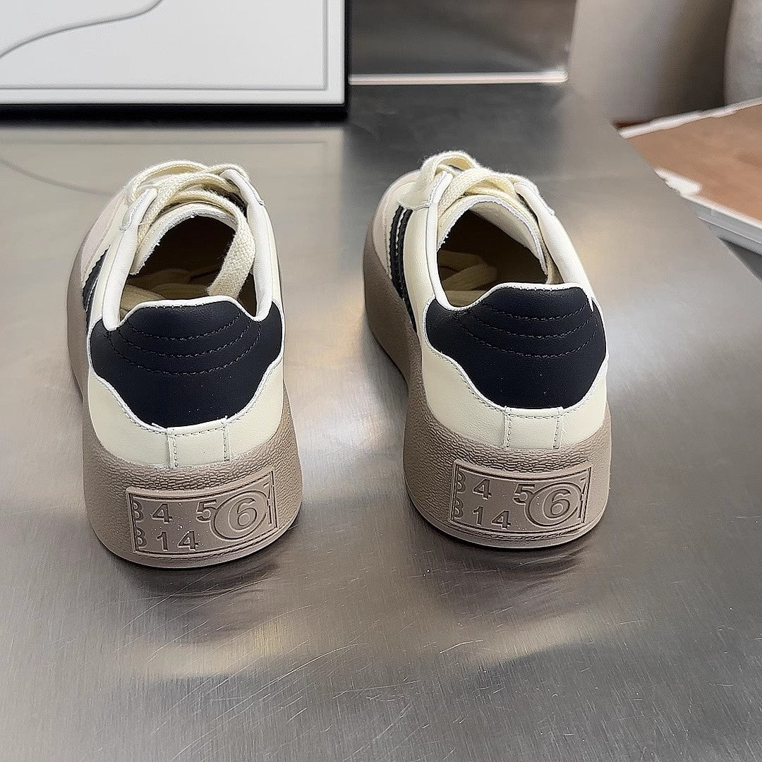 Vintage-Sneaker mit Rundkappe