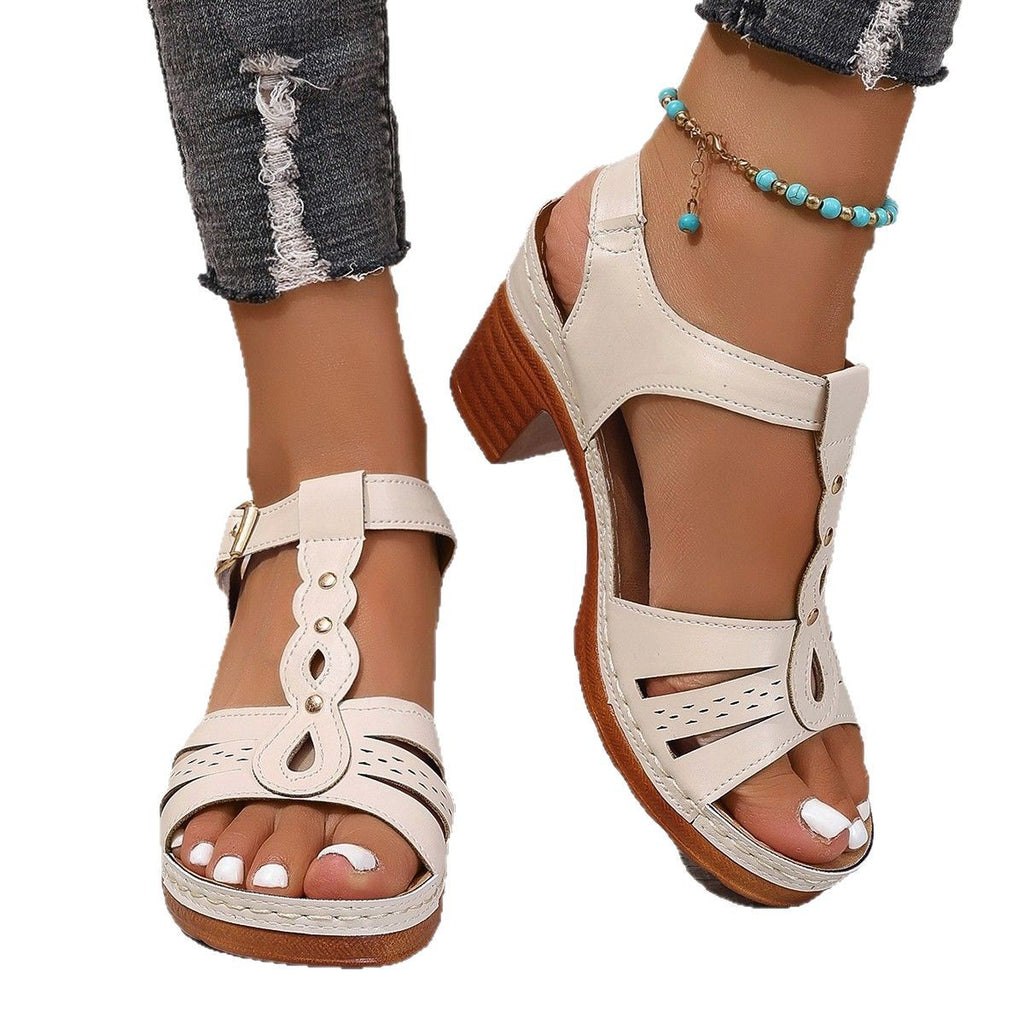 Hohe Riemchensandalen