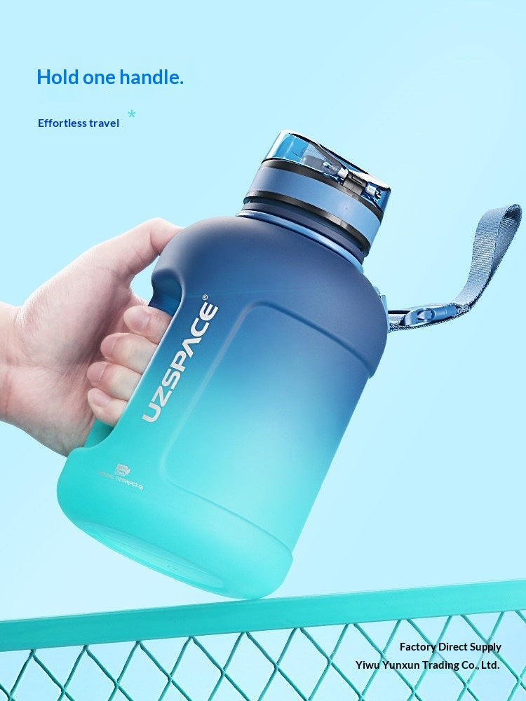 Sport-Trinkflasche mit grossem Fassungsvermögen