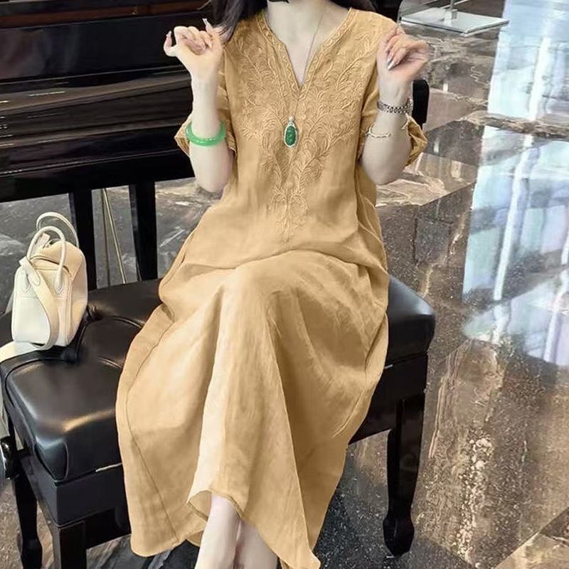 Besticktes V-Ausschnitt Leinenkleid