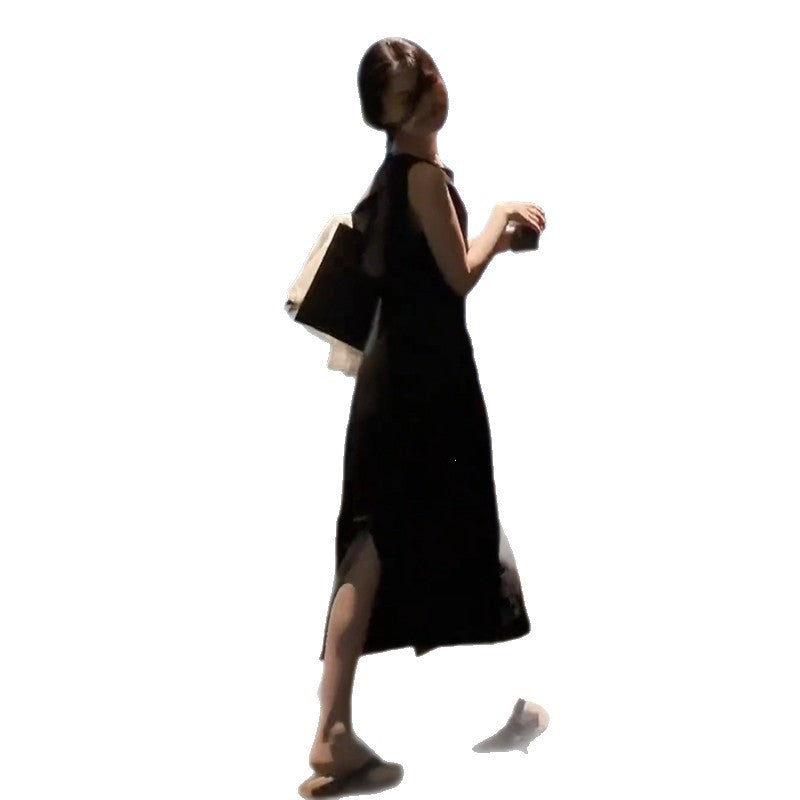 Einfaches, ärmelloses Kleid mit Rückenausschnitt