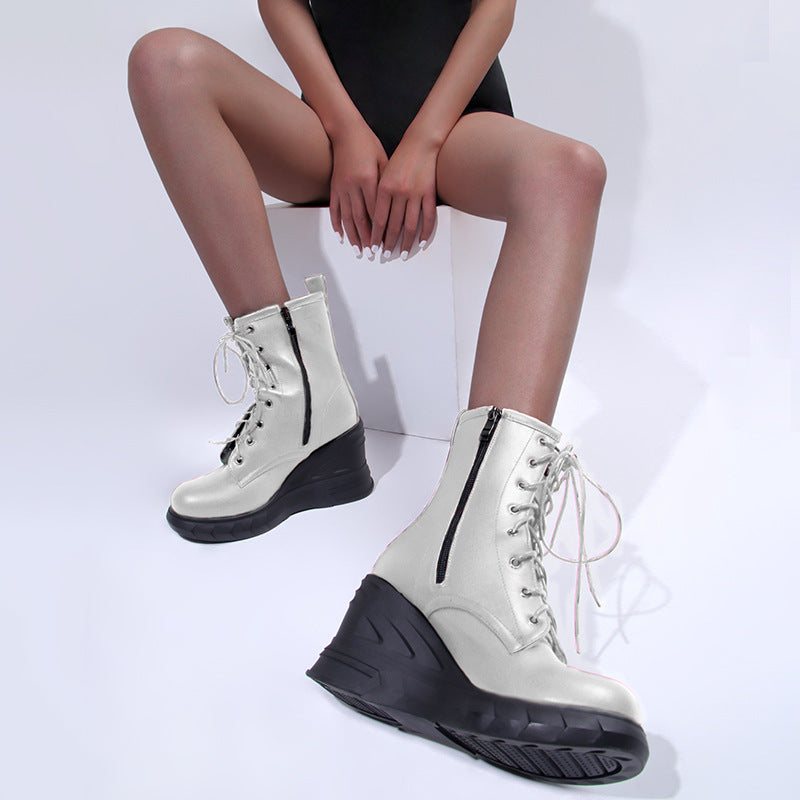 Wedge Ankle Boots mit Schnürung