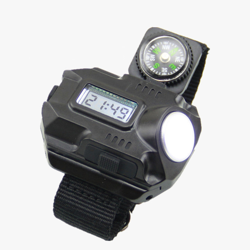 LED-Armbanduhr mit Licht für Outdoor-Sport – Bild 4 | LuxeStyle
