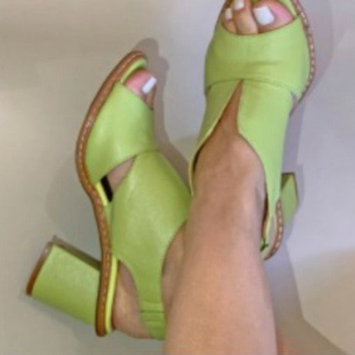 Elegante Peep-Toe Sandalen mit Chunky-Heel – Bild 6 | LuxeStyle