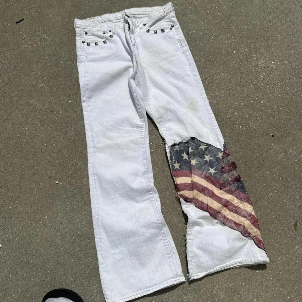 Weisse Jeans mit Flag-Patchwork