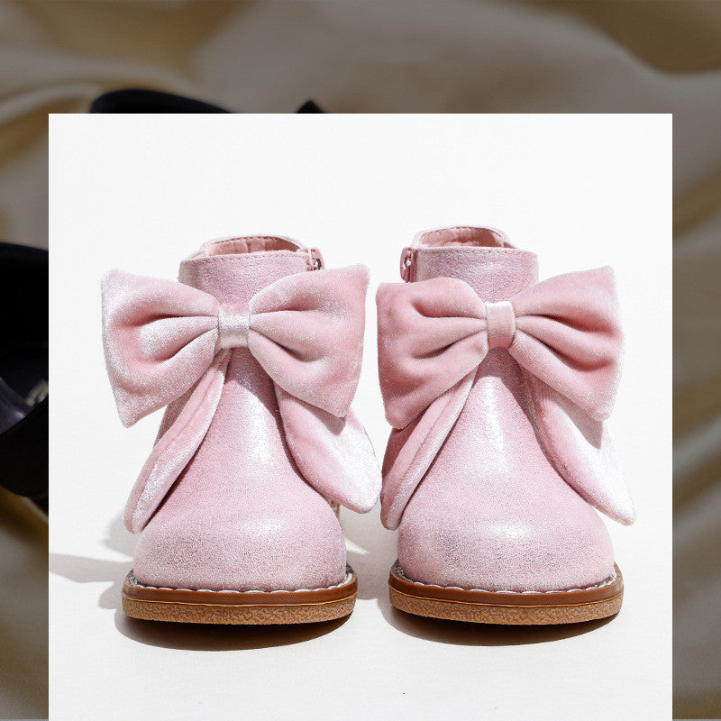 Kurze Mädchenstiefel mit Reissverschluss – Bild 4 | LuxeStyle