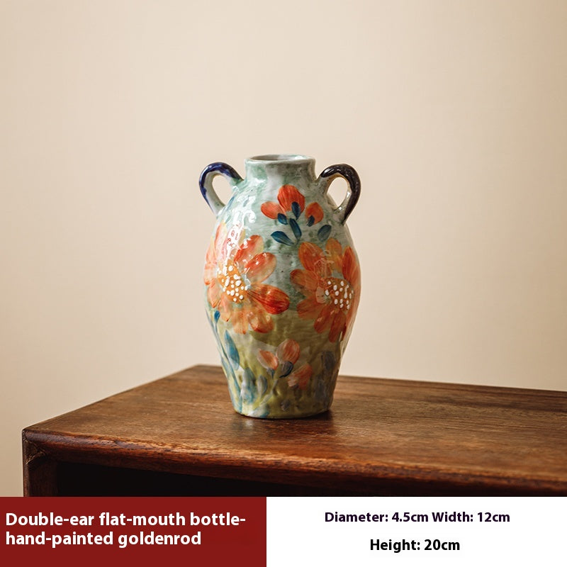 Keramik-Vase mit Handbemalung