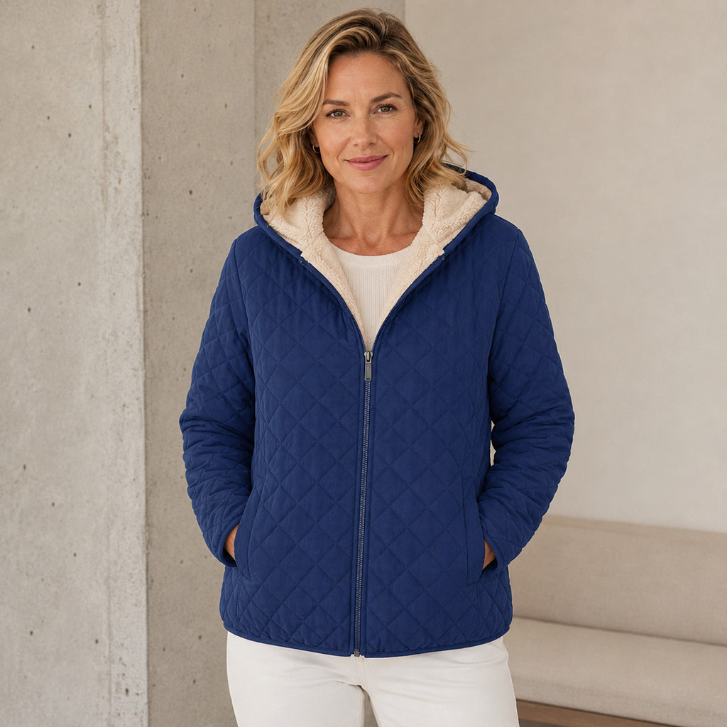 Kurzmantel mit Kapuze aus Polyester – Bild 5 | LuxeStyle