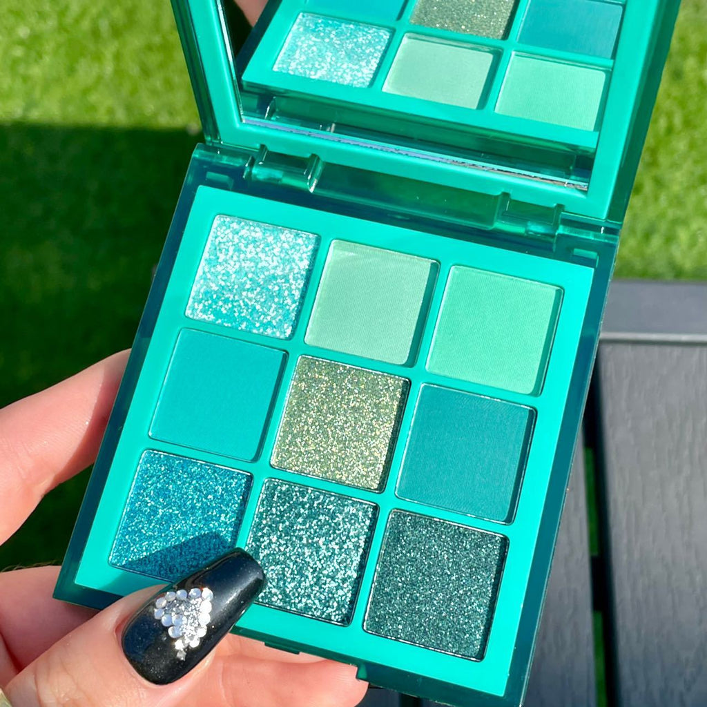 Polarisiertes 9-Farben Lidschatten-Set – Bild 4 | LuxeStyle