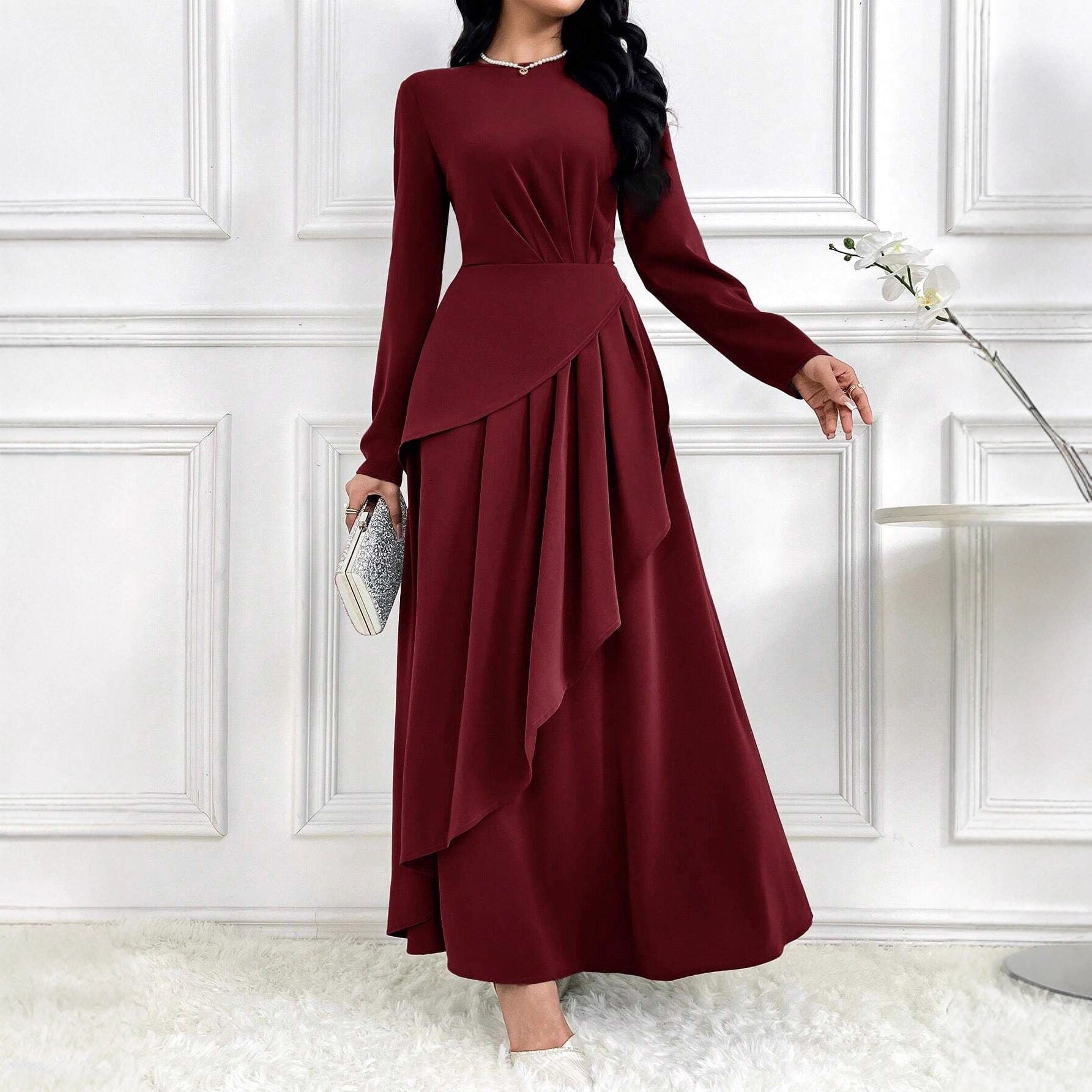 Elegantes Langarm-Maxikleid