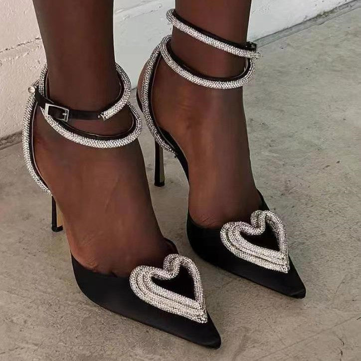 Elegante Herz-Rhinestone-Sandalen – Bild 2 | LuxeStyle