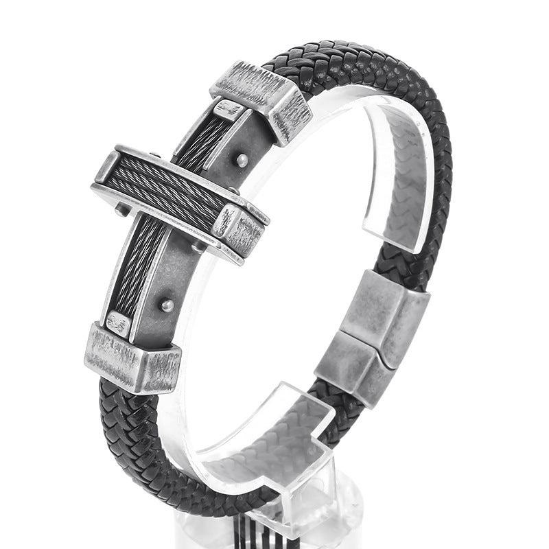 Herrenarmband aus Titanstahl mit Kreuz-Anhänger – Bild 3 | LuxeStyle