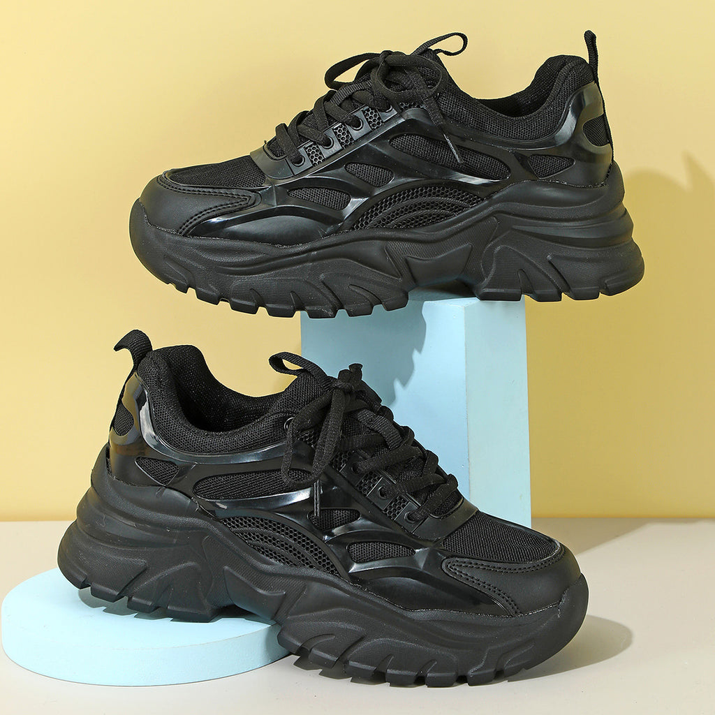 Bequemer Sneaker mit dicker Sohle
