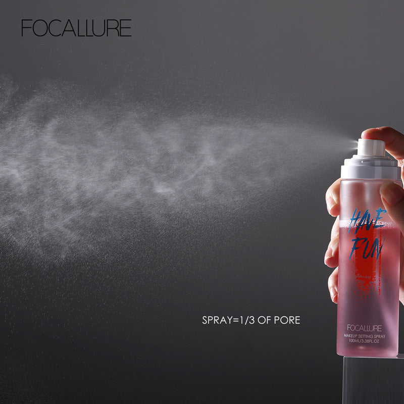 Fixierspray für langanhaltendes Make-up – Bild 1 | LuxeStyle