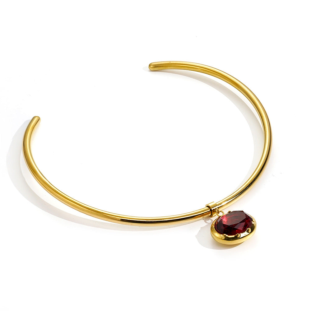 Vergoldetes Titan-Halsband mit Anhänger – Bild 17 | LuxeStyle