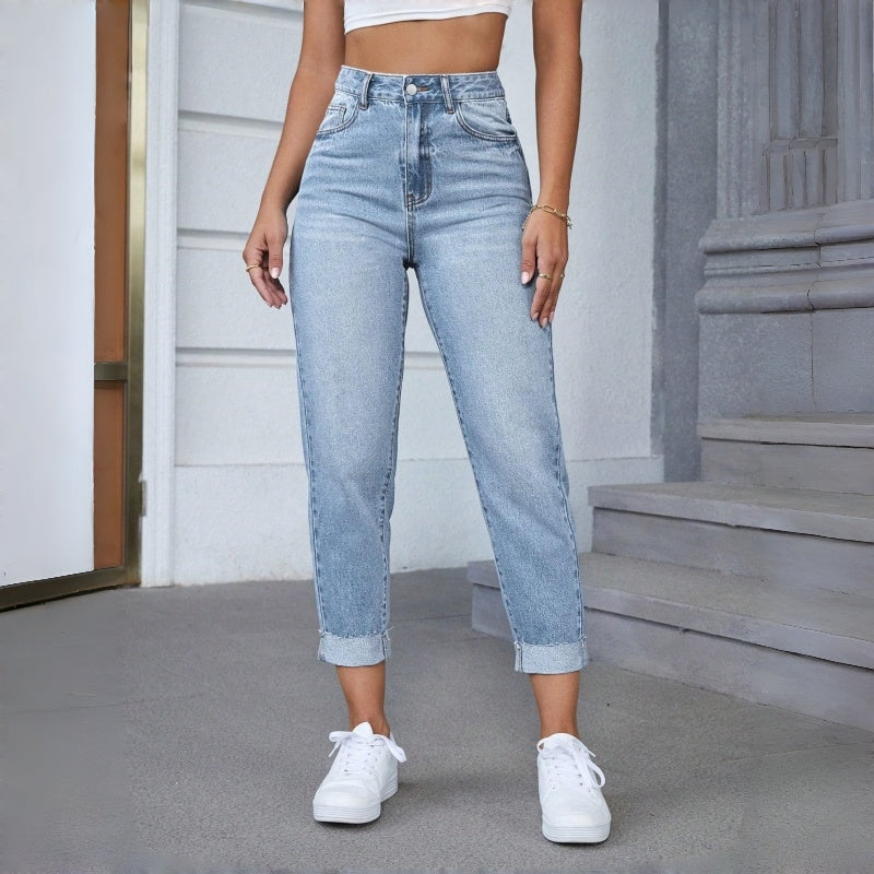 Leichte, blaue Skinny Jeans