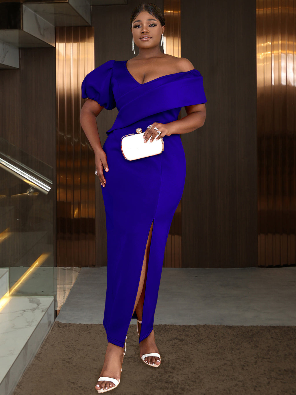 Damen-Kleid mit Schlitz und Off-Shoulder | LuxeStyle