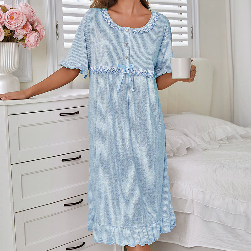 Minimalistisches Nachthemd & Loungewear | LuxeStyle