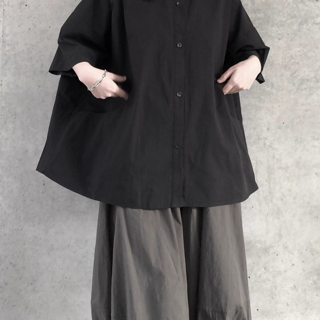 Japanisches Oversize-Shirt mit 3D-Effekt