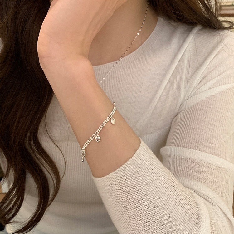 Herzförmiges Armband im minimalistischen Stil – Bild 5 | LuxeStyle