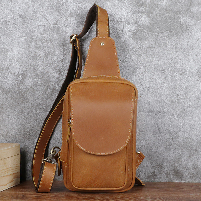 Rindsleder-Schultertasche Retro in Gelb – Bild 4 | LuxeStyle