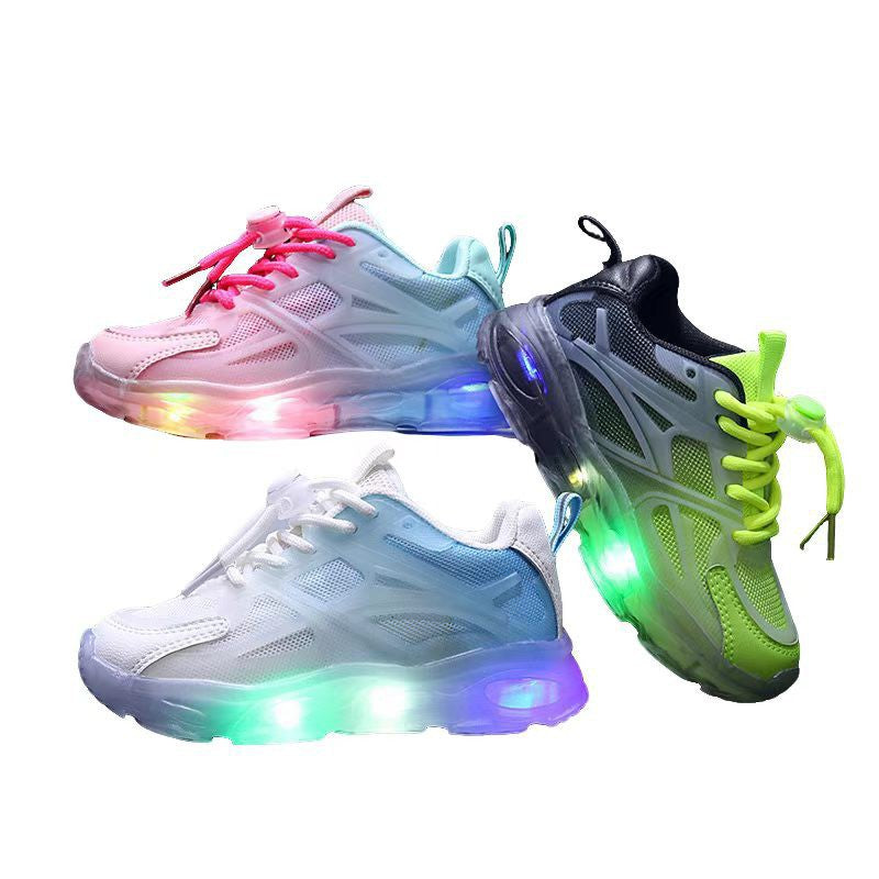 Atmungsaktive Sportschuhe für Kinder mit Licht – Bild 4 | LuxeStyle