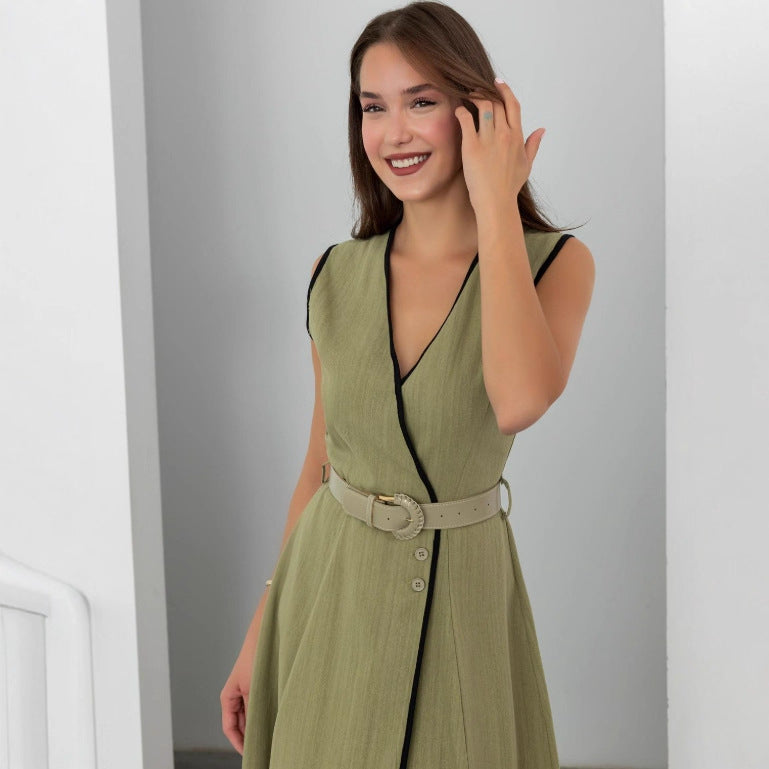 Maxikleid mit V-Ausschnitt und Gürtel – Bild 8 | LuxeStyle