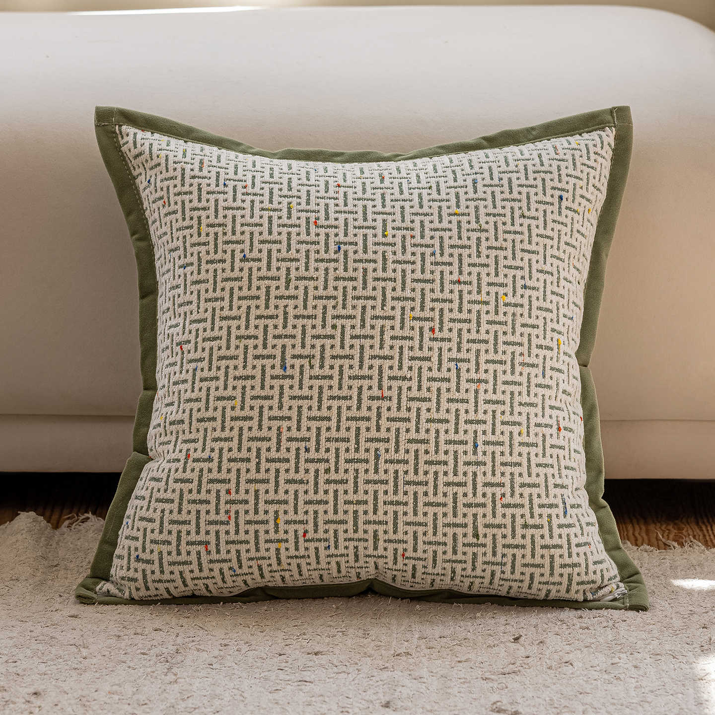 Grüner Sofa-Kissen in Pflanzen-Optik