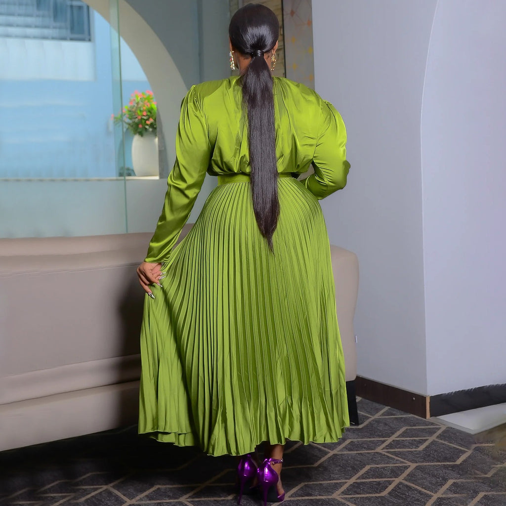 Elegantes Schnürkleid mit langen Ärmeln