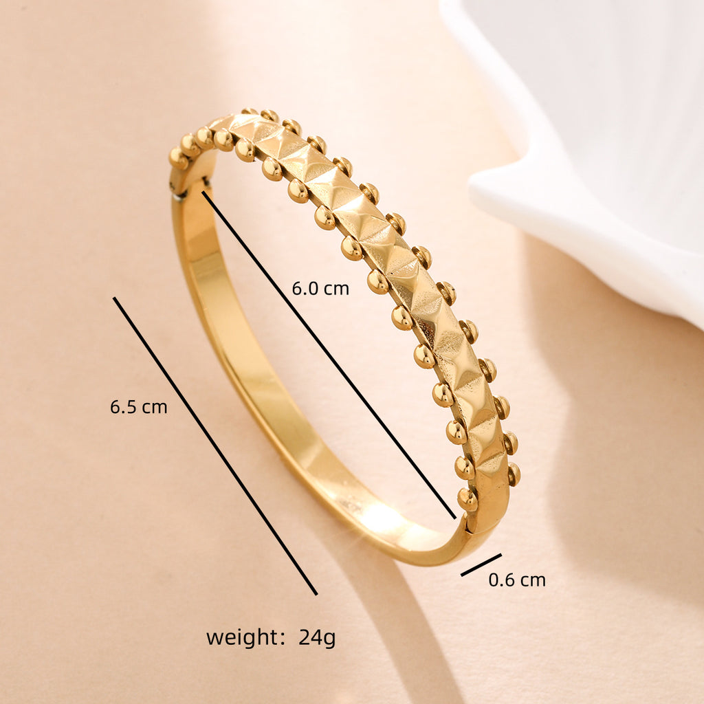 Wellenförmiges Armband mit Diamanten – Bild 6 | LuxeStyle