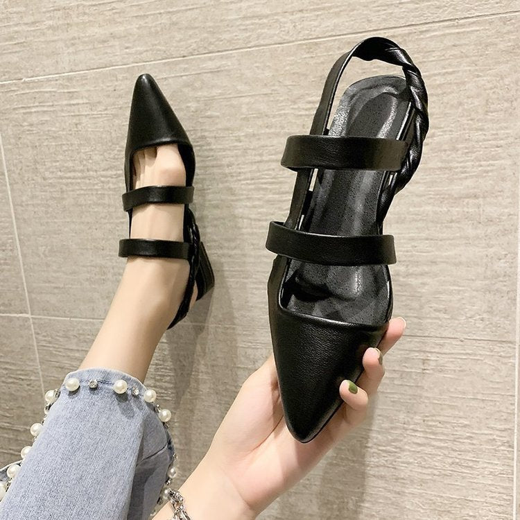 Sandalen mit spitzer Zehenpartie | LuxeStyle