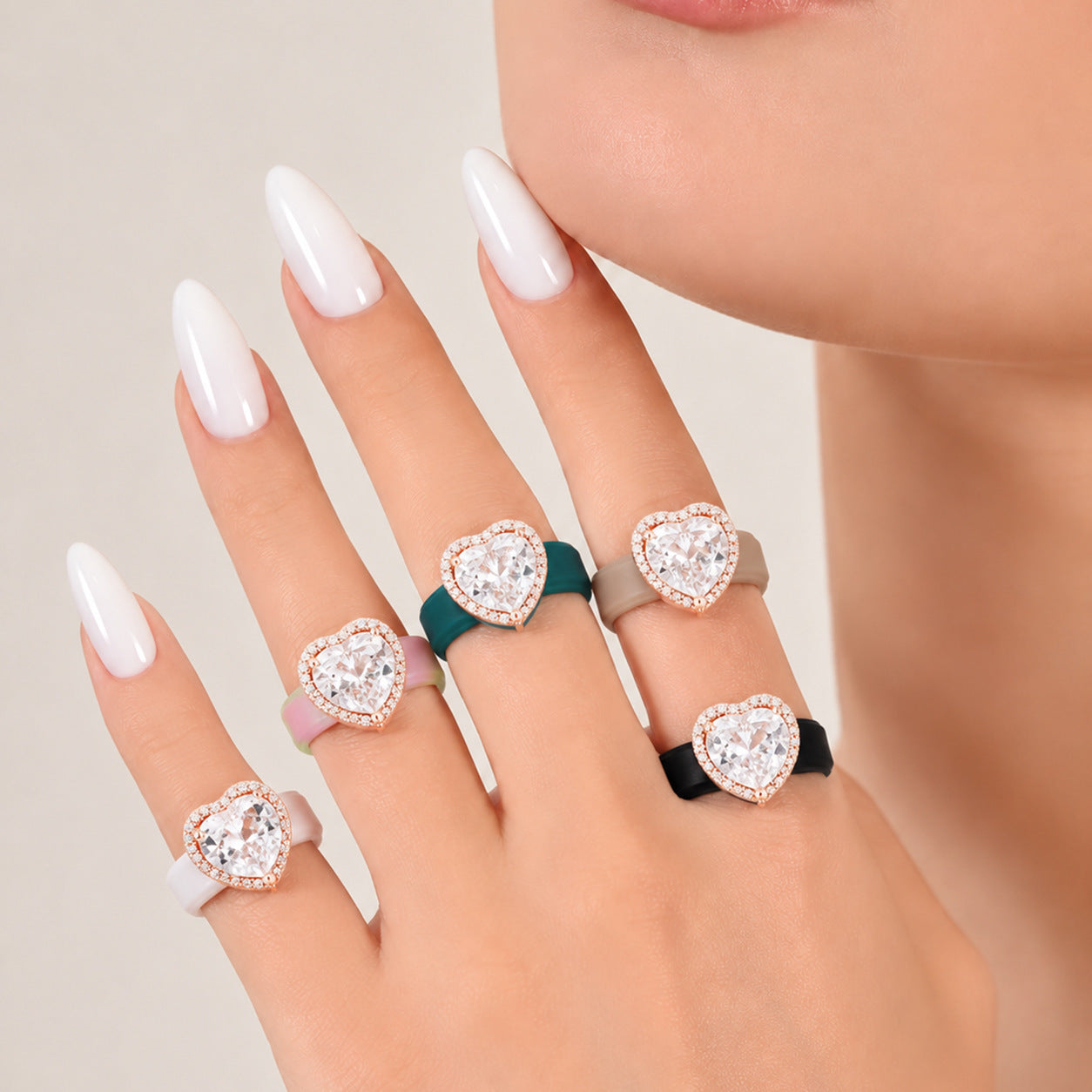 Herzförmiger Zirkonring