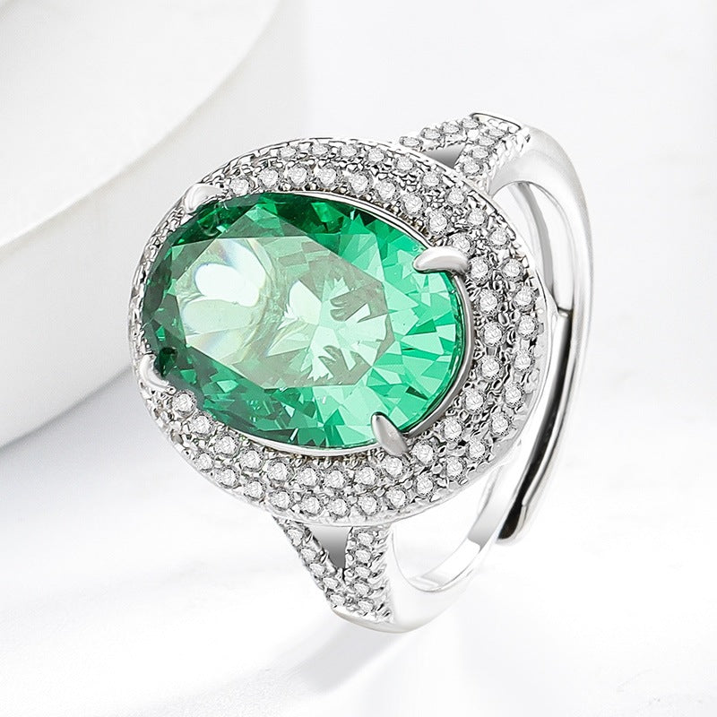 Verstellbarer Ring mit schimmerndem Zirkonia