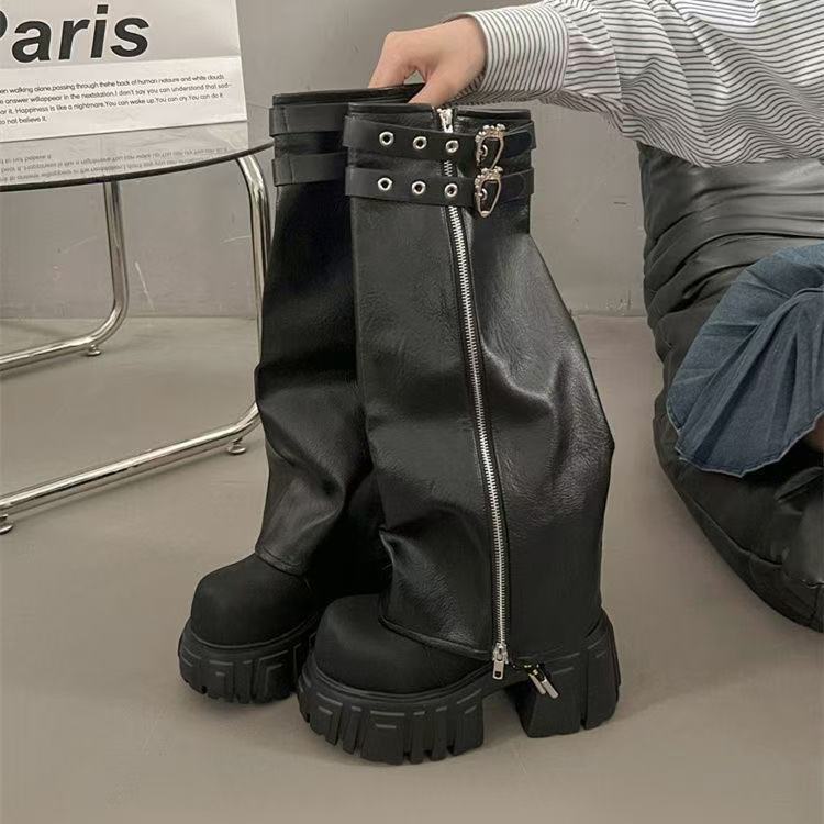 Damen-Boots mit klobigem Absatz