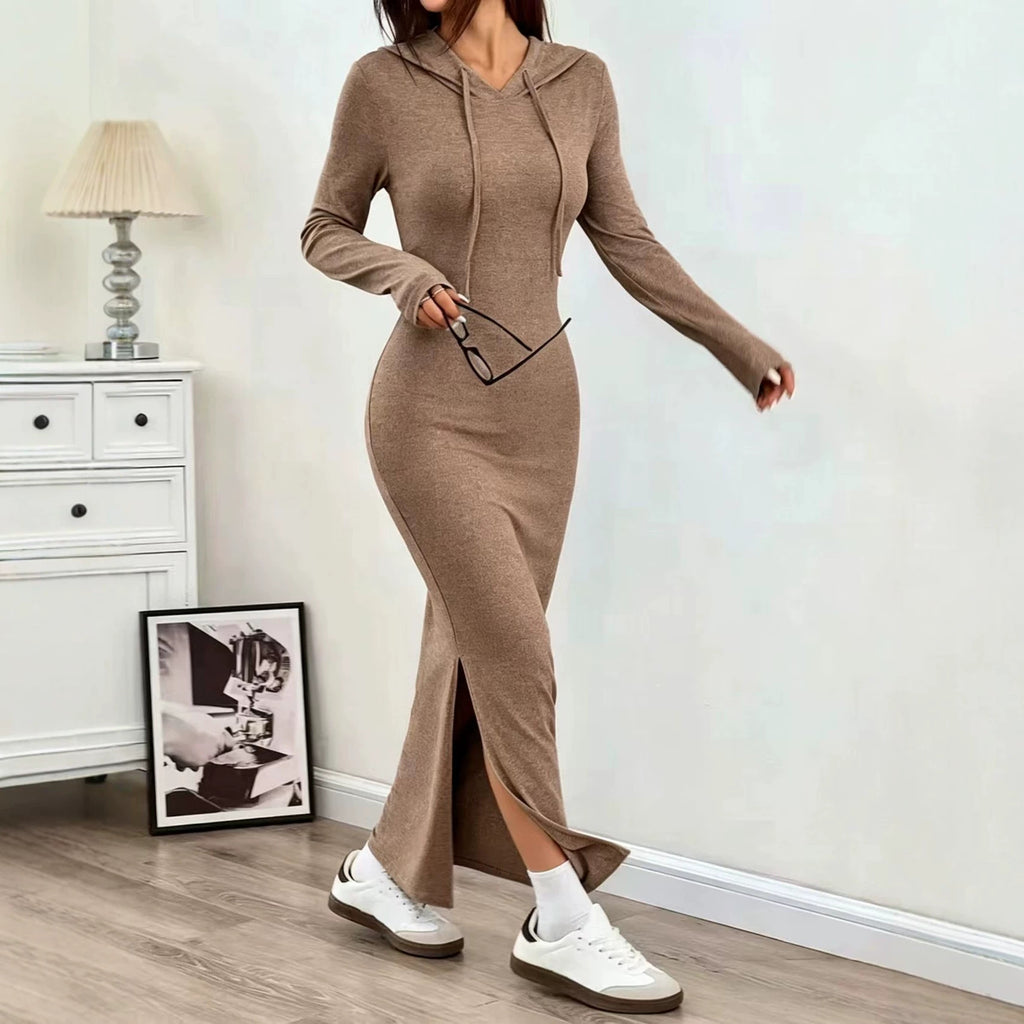 Elegantes Kleid mit Kapuze
