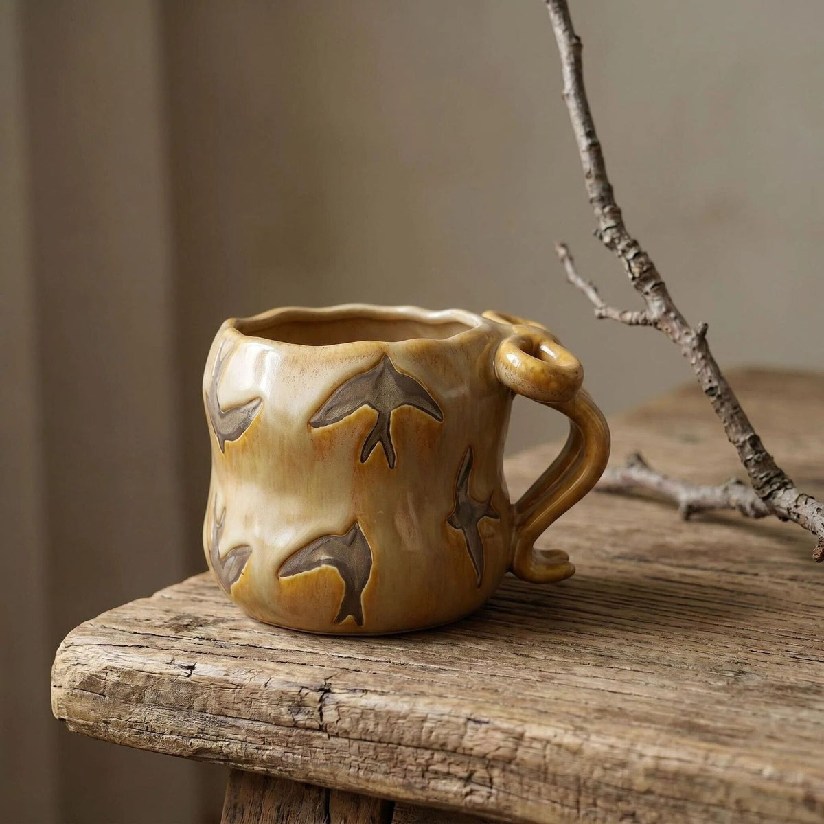 Keramiktasse mit Schmetterlingsmuster – Bild 3 | LuxeStyle