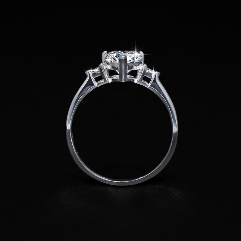 Herzring mit Moissanit und Zirkonia – Bild 5 | LuxeStyle