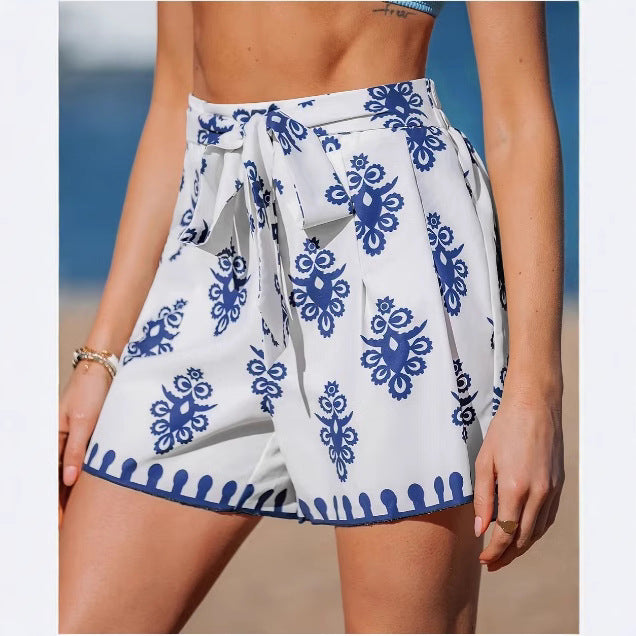 Freizeit-Shorts mit weitem Bein und Print