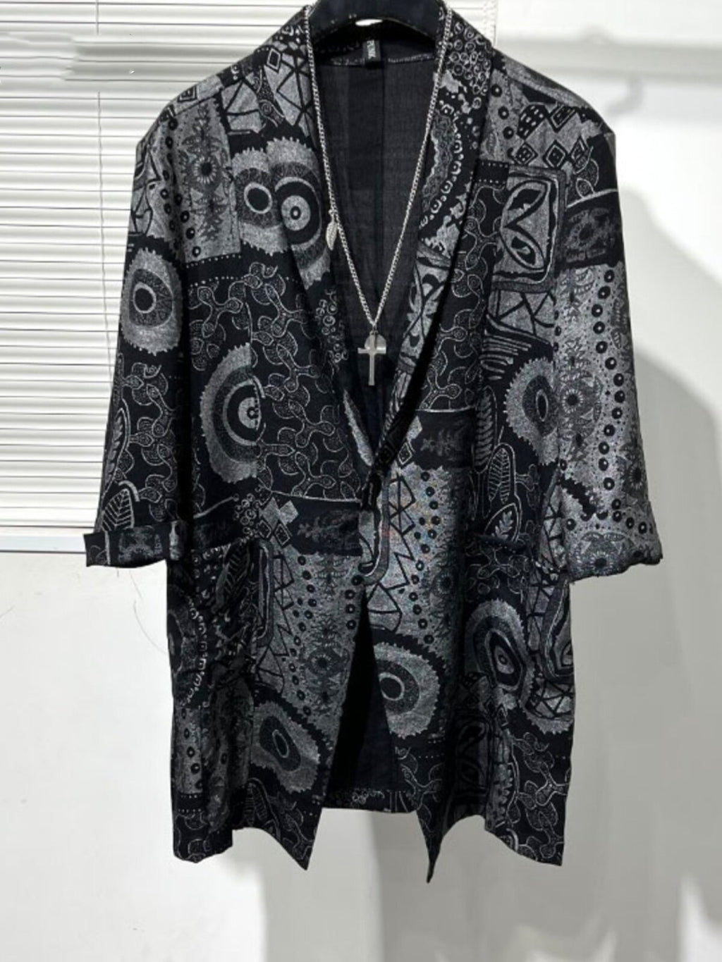 Sommerleichtes Herren-Loose-Shirt mit Print
