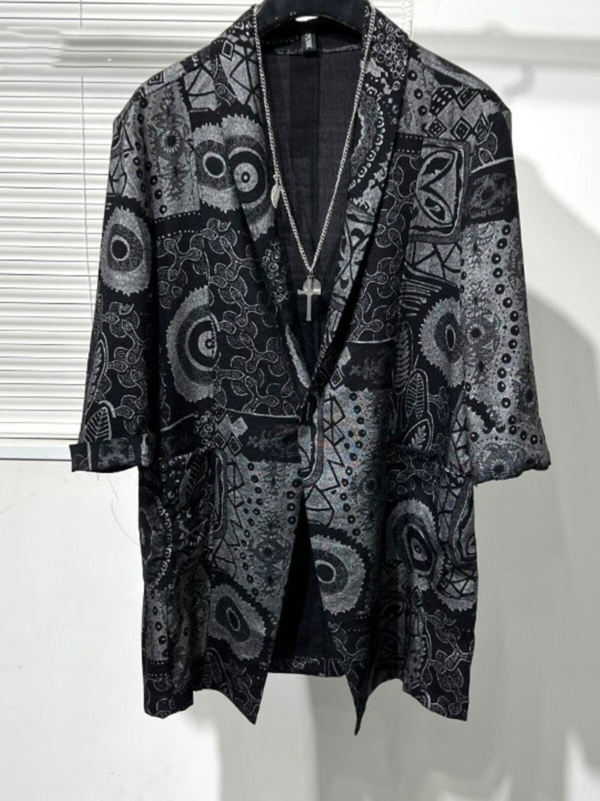 Sommerleichtes Herren-Loose-Shirt mit Print