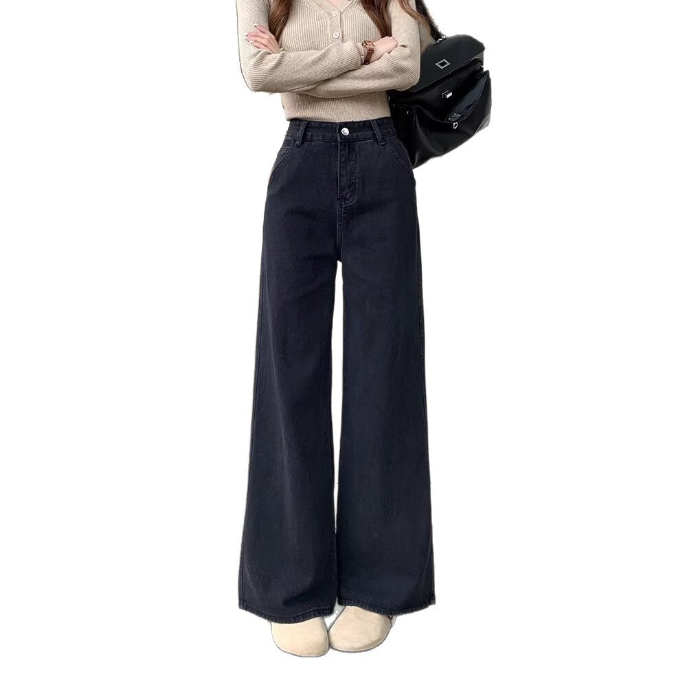 Hohe schwarze Jeans