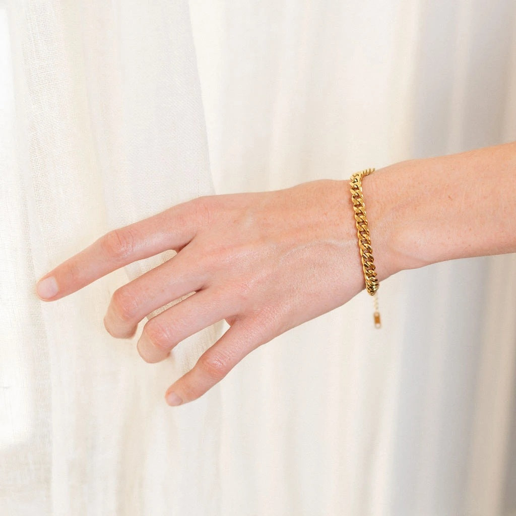 Vergoldetes Edelstahl-Kettenarmband – Bild 4 | LuxeStyle