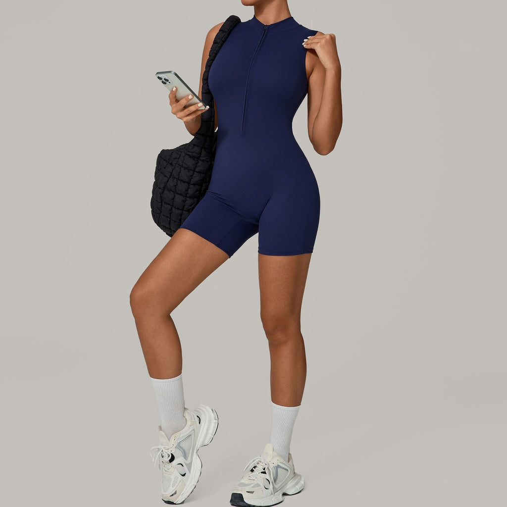 Ärmelloser Jumpsuit mit Stehkragen