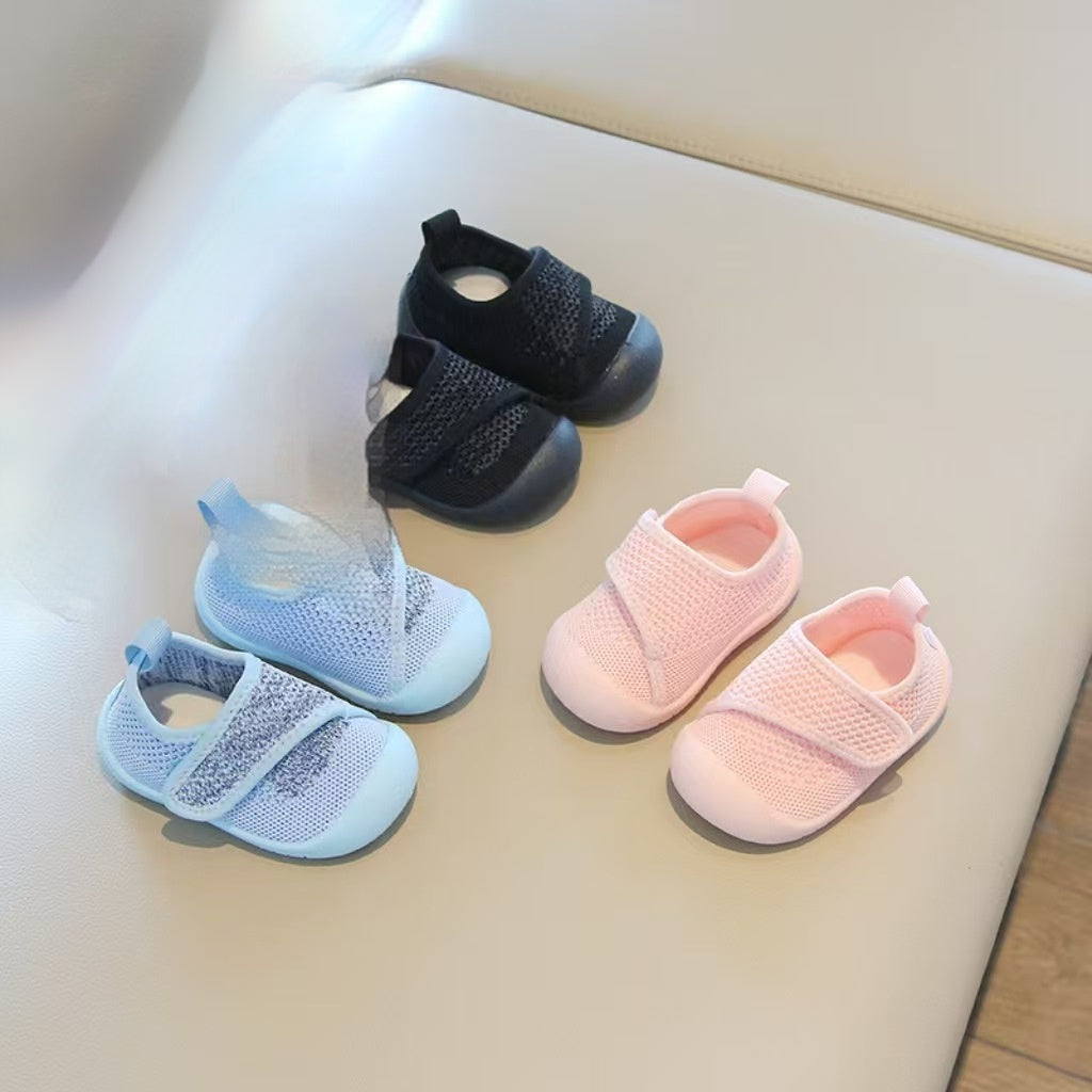 Atmungsaktive Laufschuhe für Babys